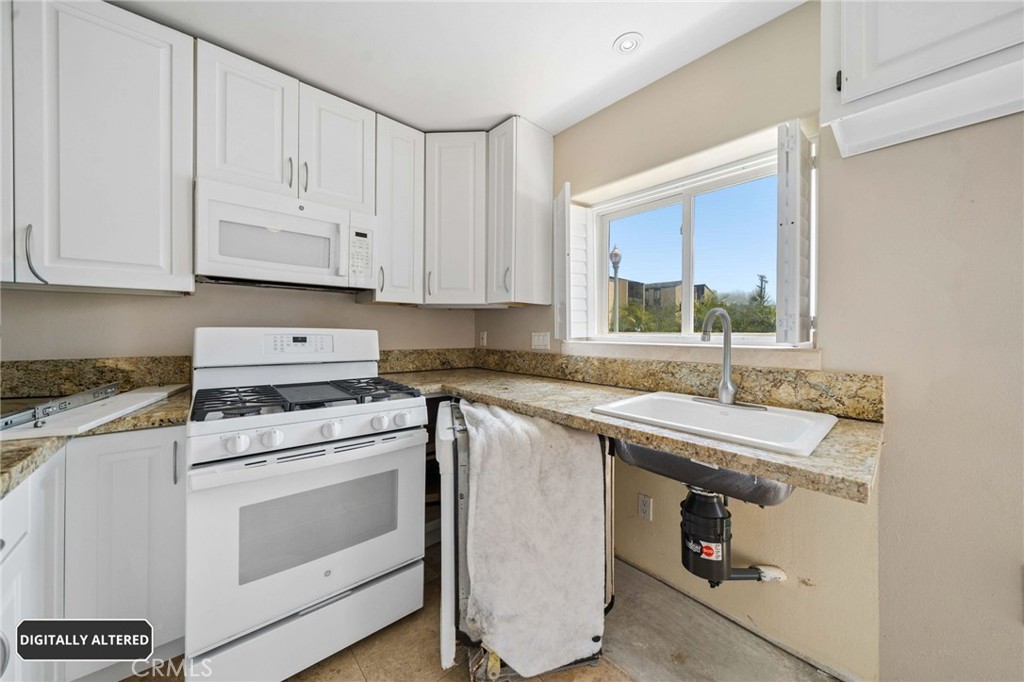 954 Law Property Photo 15