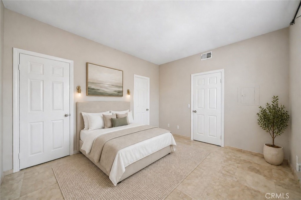 954 Law Property Photo 16