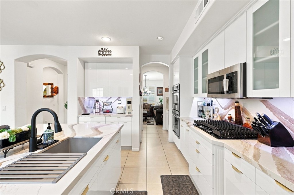 25018 Cinnabar Court Property Photo 15