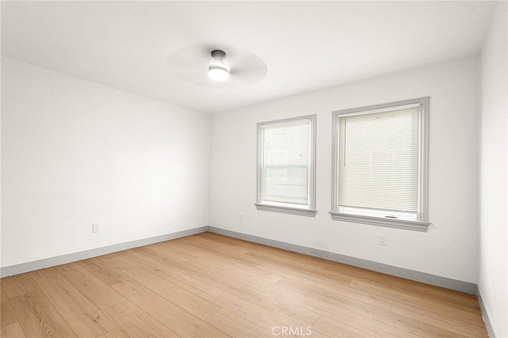 1707 W 65th Place Property Photo 18