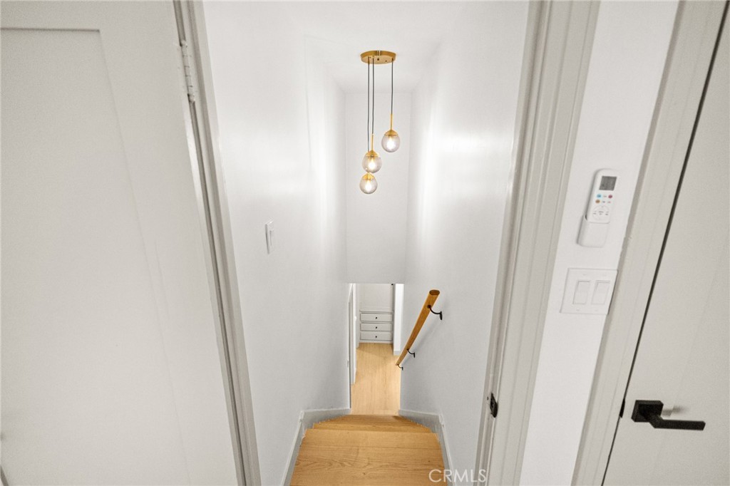 1707 W 65th Place Property Photo 21