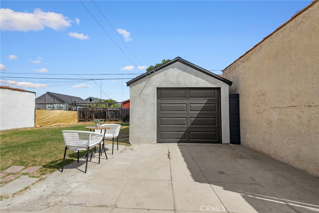 1707 W 65th Place Property Photo 26