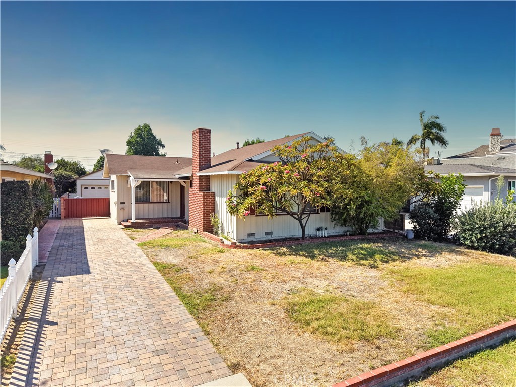 9933 Tristan Drive Property Photo 1