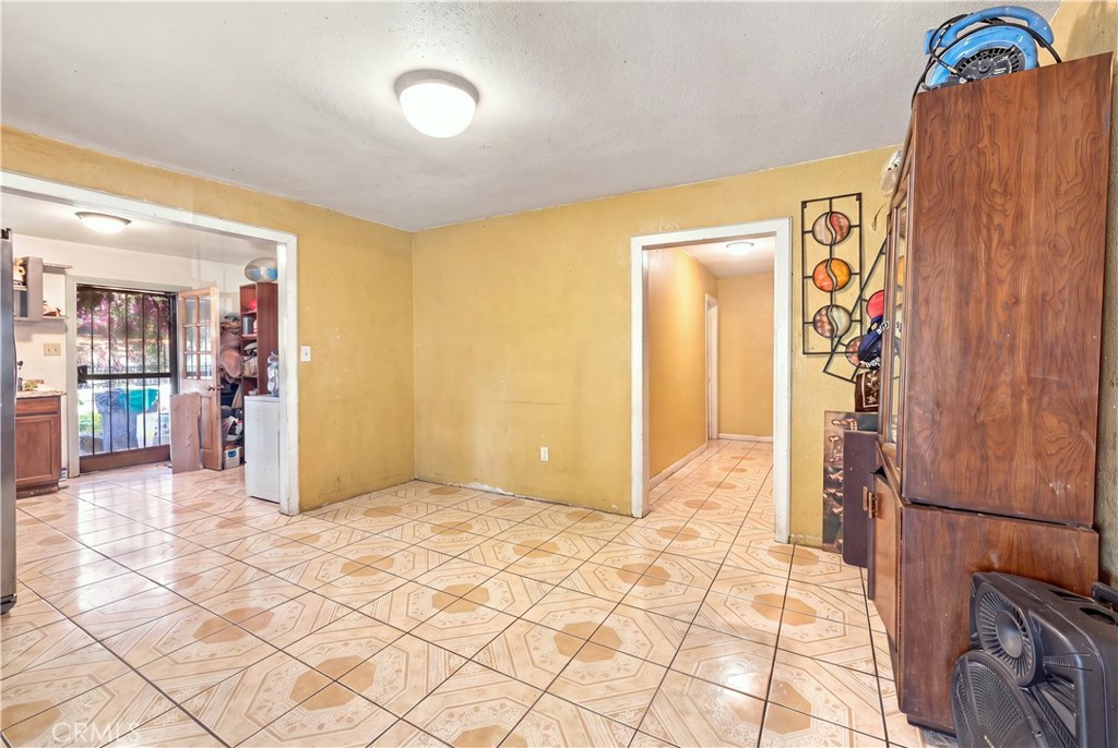 3073 Chadwick Property Photo 12