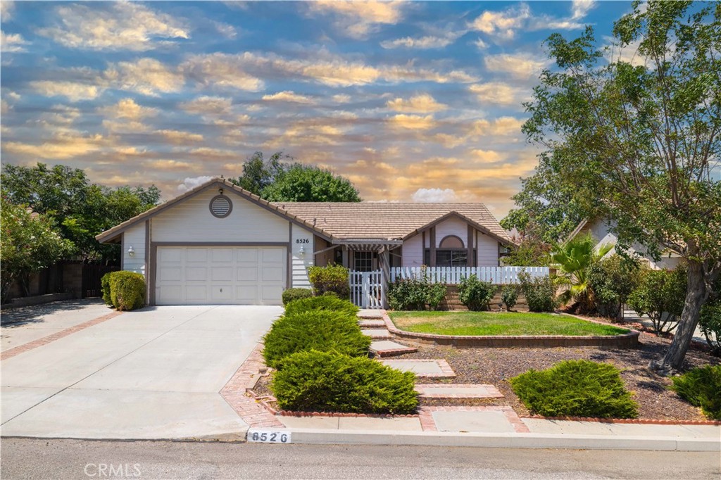 8526 Valley View Drive Property Photo 1