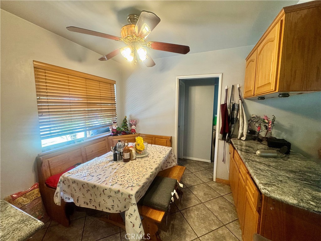 2390 Gloucester Property Photo 10