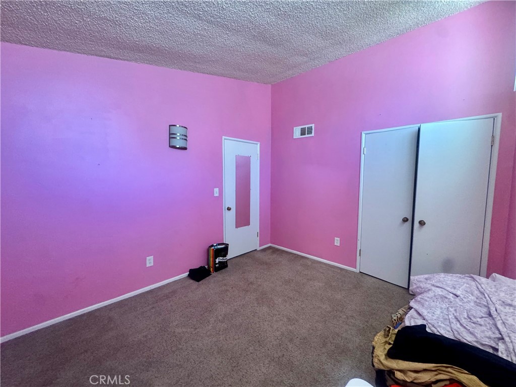 2390 Gloucester Property Photo 18