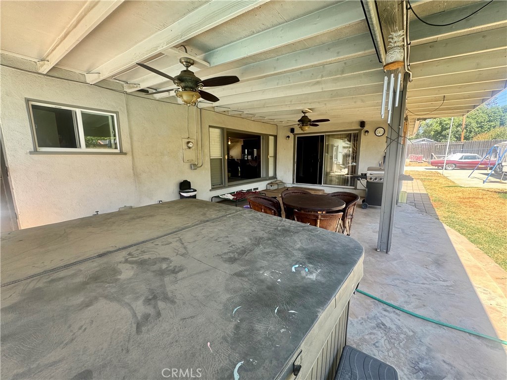 2390 Gloucester Property Photo 22