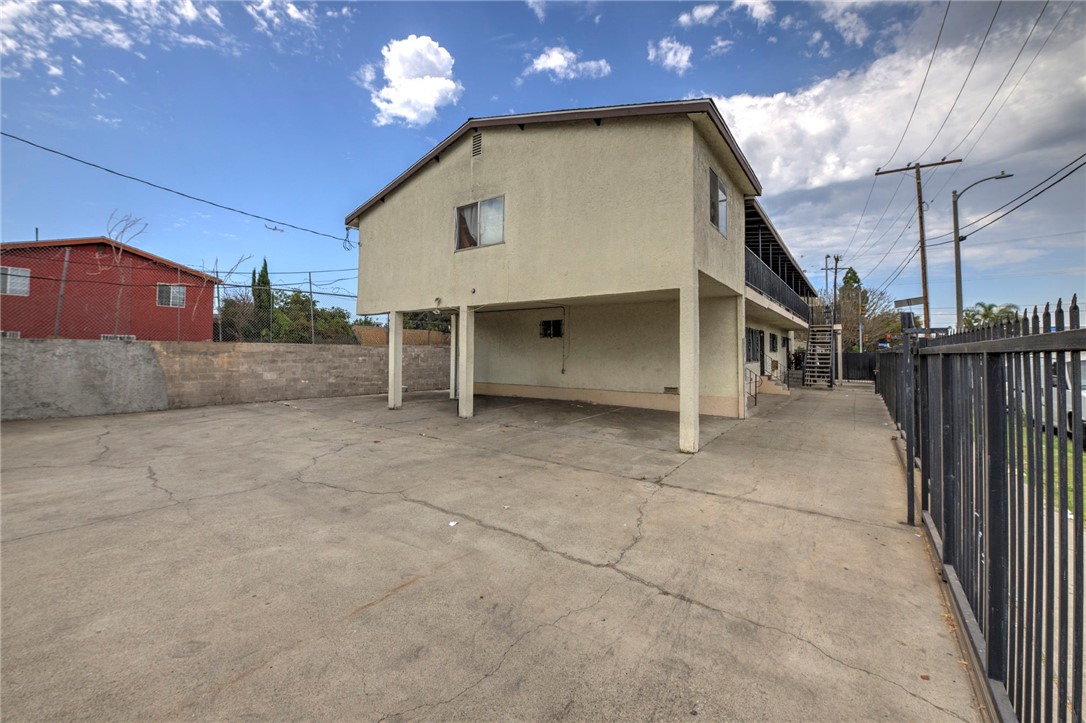 254 W 83rd Street Property Photo 6