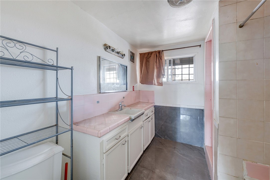 254 W 83rd Street Property Photo 18