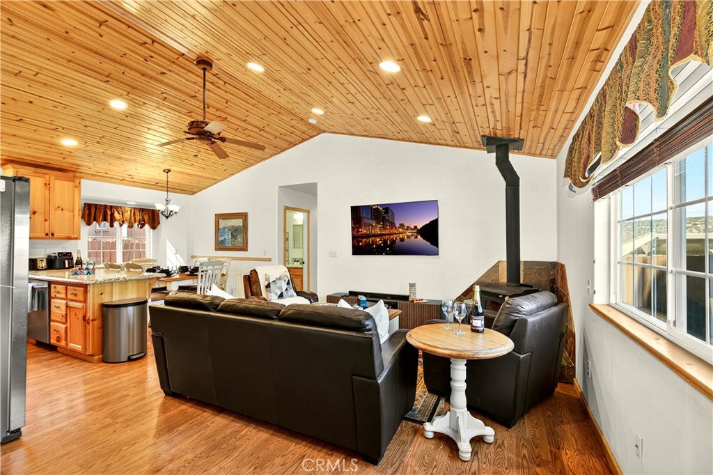 2089 Shady Property Photo 9