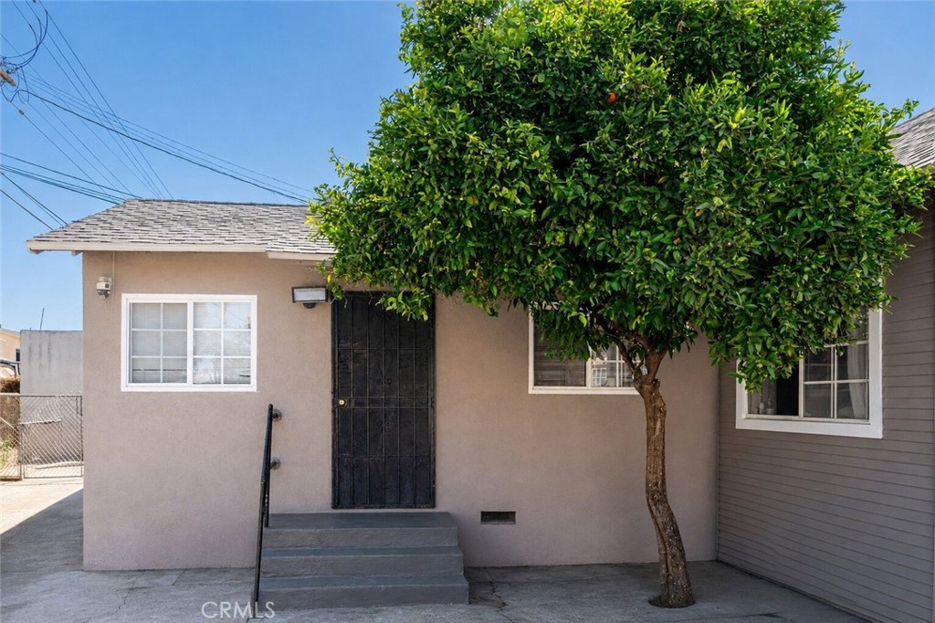 737 E 47th Street Property Photo 7