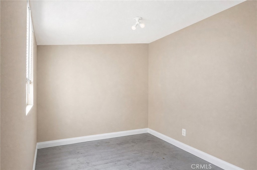 737 E 47th Street Property Photo 29