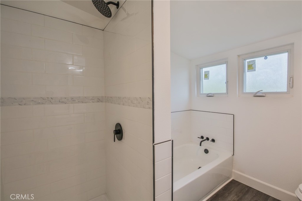 1301 W 46th Property Photo 33