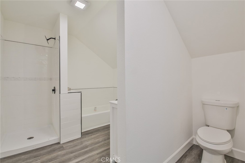 1301 W 46th Property Photo 36