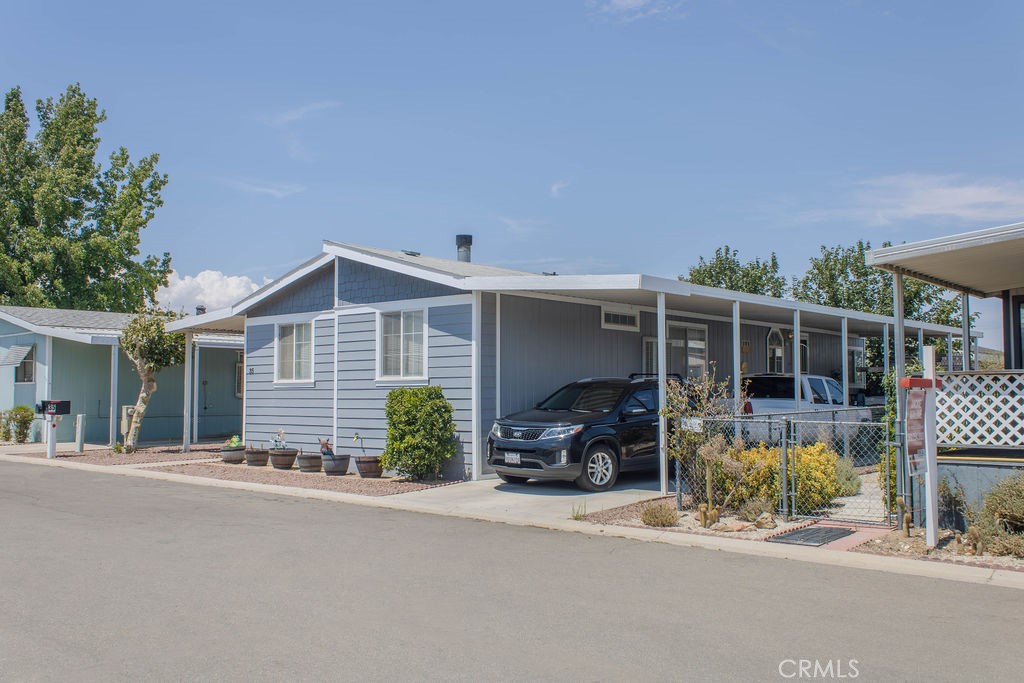 9161 Santa Fe E Avenue 35 Property Photo 3