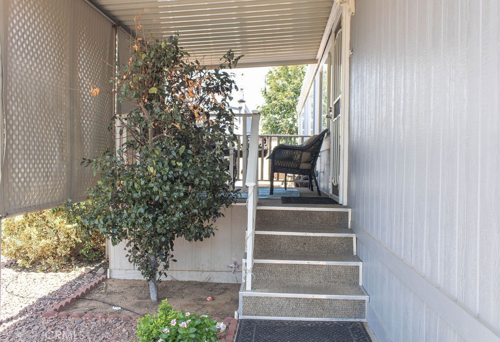 9161 Santa Fe E Avenue 35 Property Photo 7