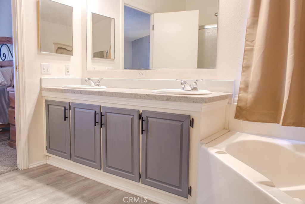 9161 Santa Fe E Avenue 35 Property Photo 19