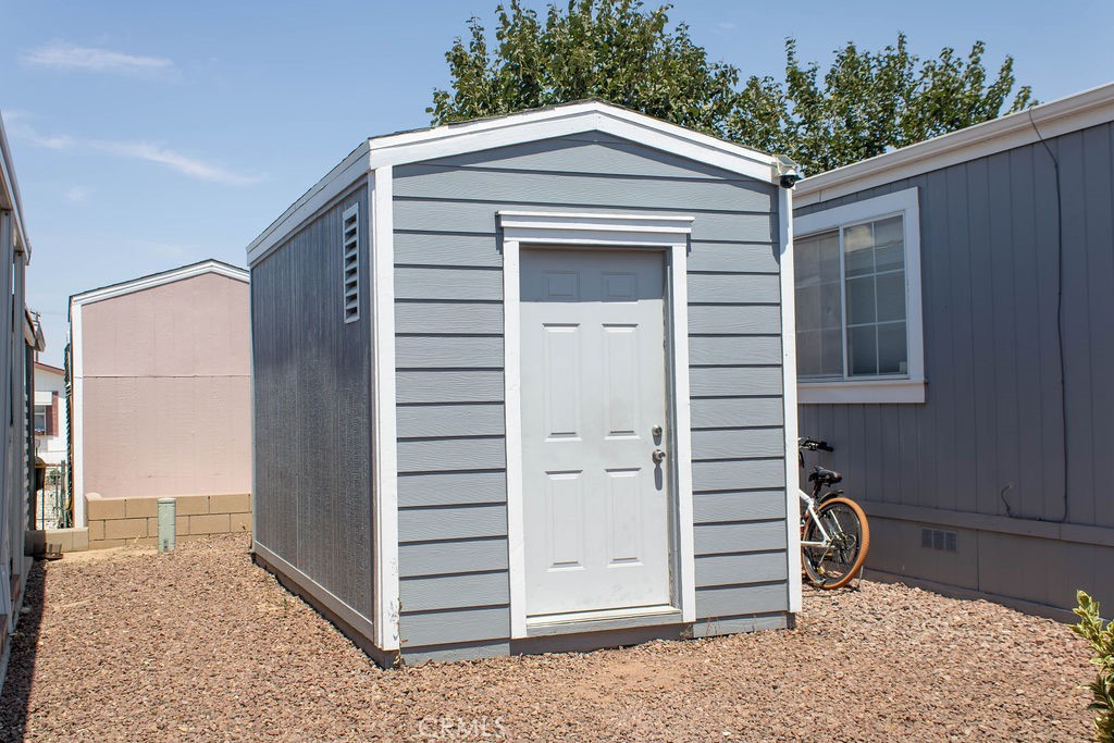 9161 Santa Fe E Avenue 35 Property Photo 24
