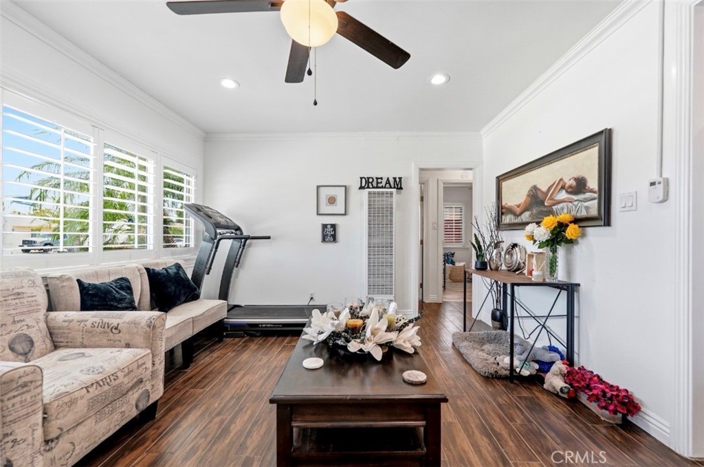 11858 Pantheon Property Photo 4