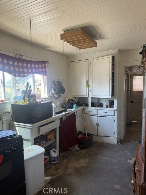 1087 W 9th Property Photo 30