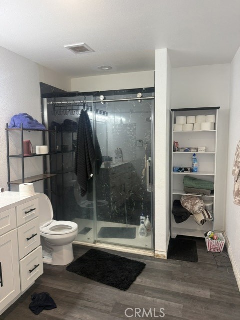 1087 W 9th Property Photo 32