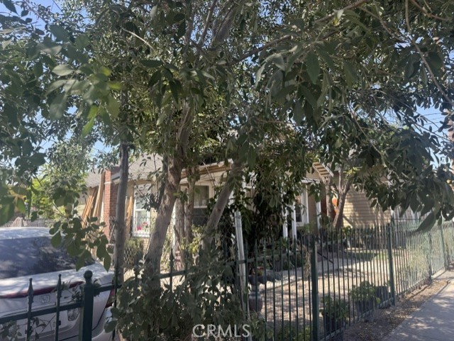 1087 W 9th Property Photo 36