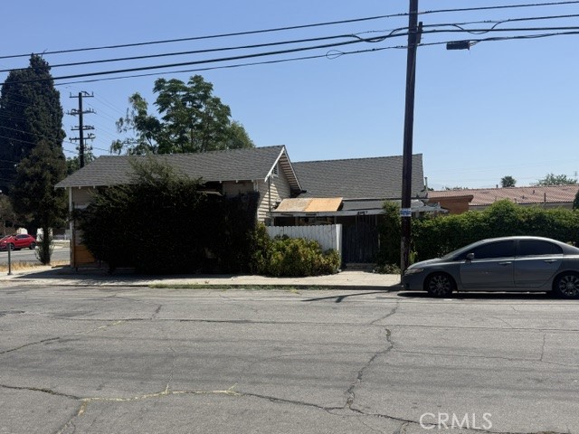 1087 W 9th Property Photo 59