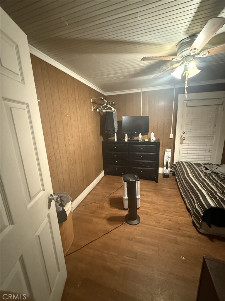 1087 W 9th Property Photo 60