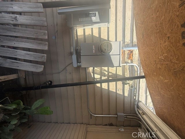 1087 W 9th Property Photo 71