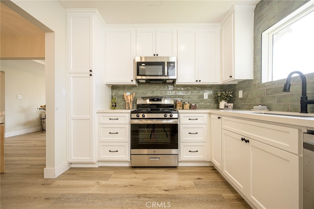 12126 Ainsworth St Property Photo 11