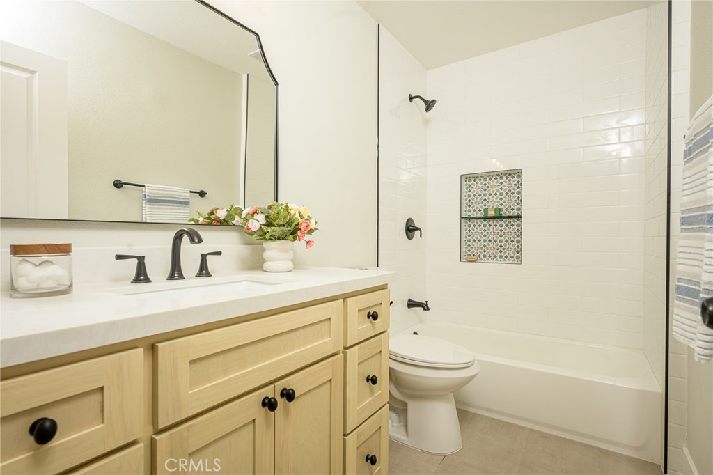 12126 Ainsworth St Property Photo 22