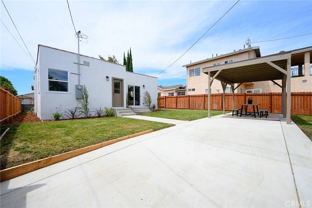 12126 Ainsworth St Property Photo 26