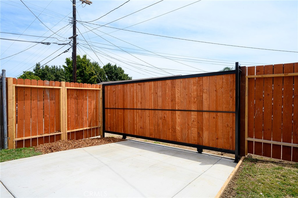 12126 Ainsworth St Property Photo 32