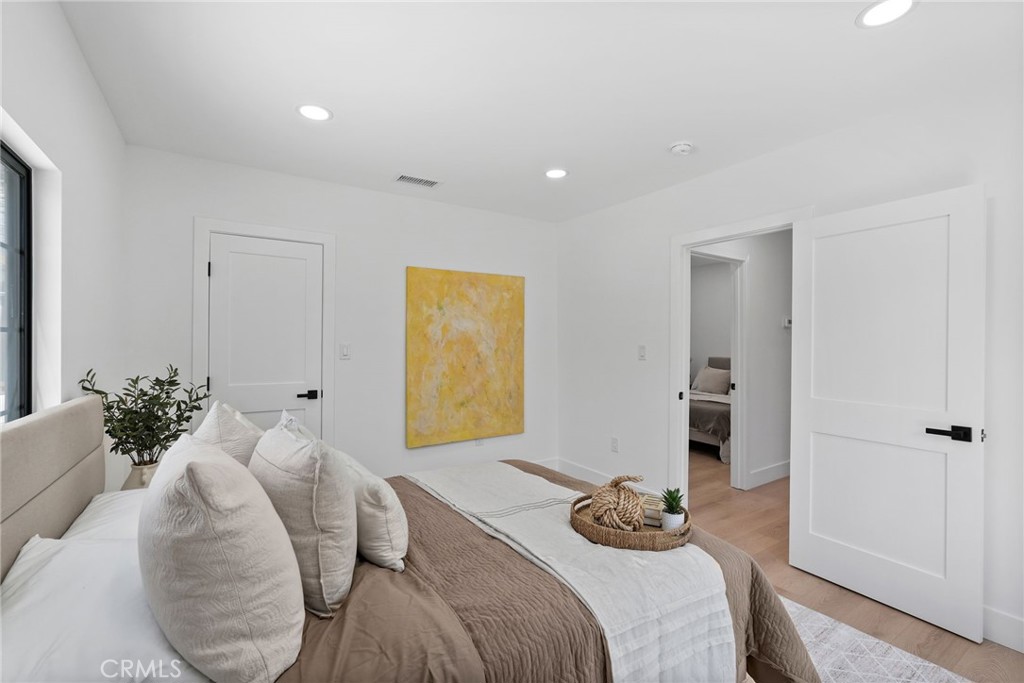 1423 N Coronado Property Photo 40