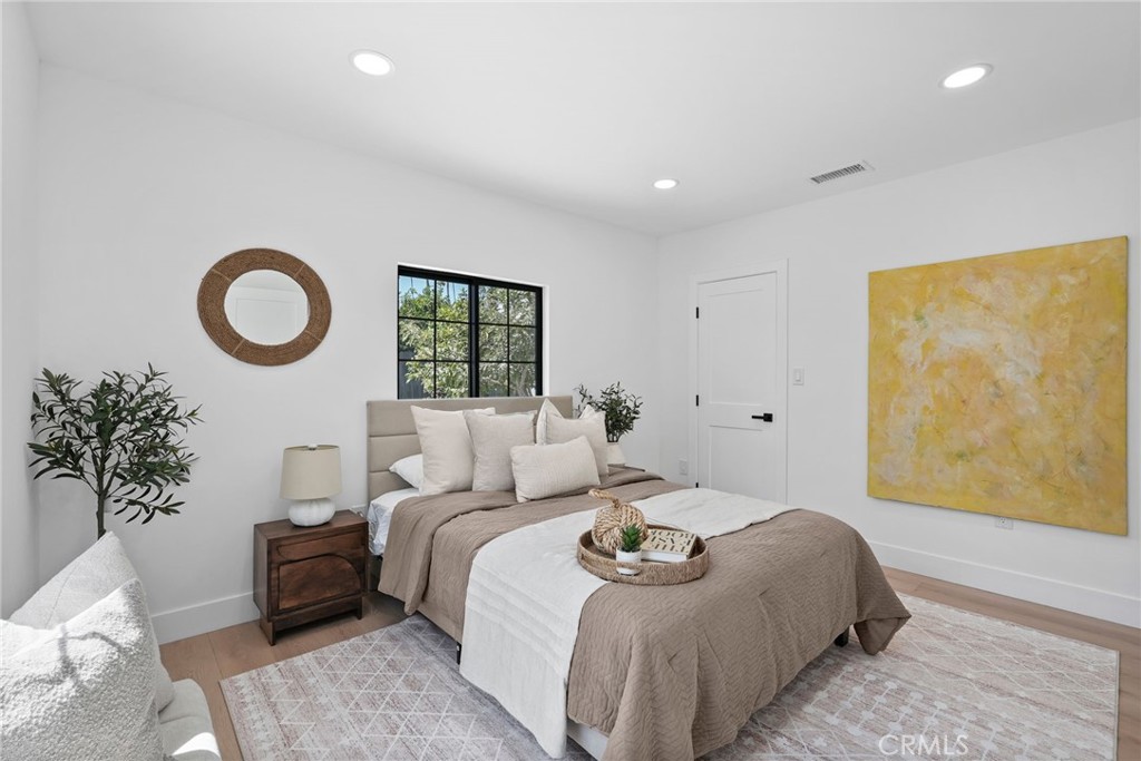 1423 N Coronado Property Photo 44