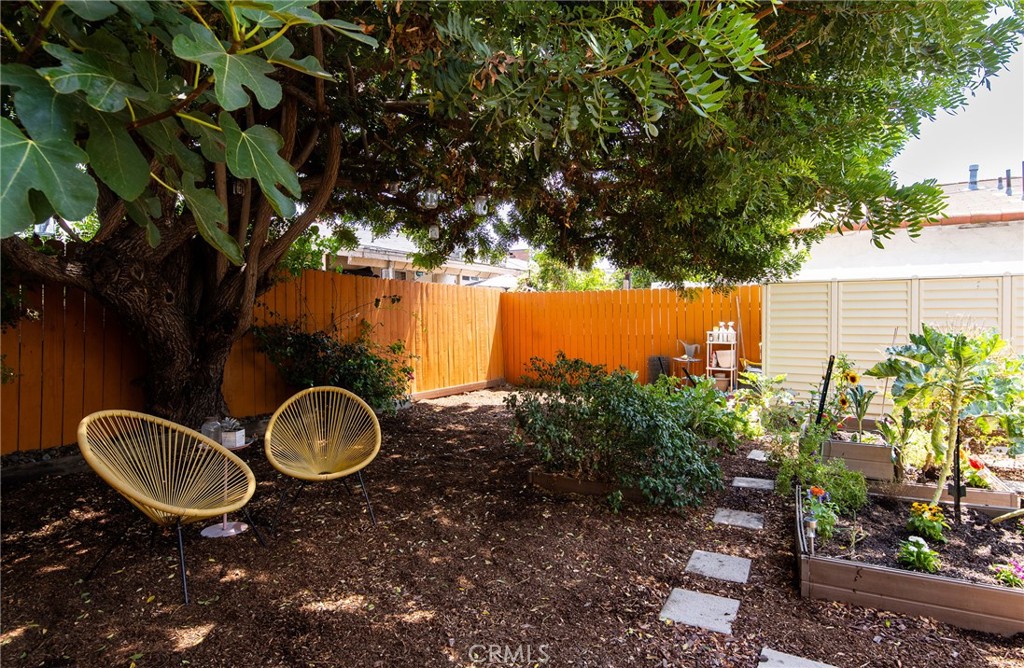 1230 Fraser Property Photo 13