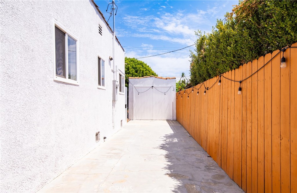 1230 Fraser Property Photo 15