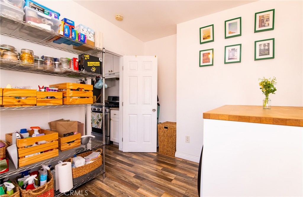 1230 Fraser Property Photo 30