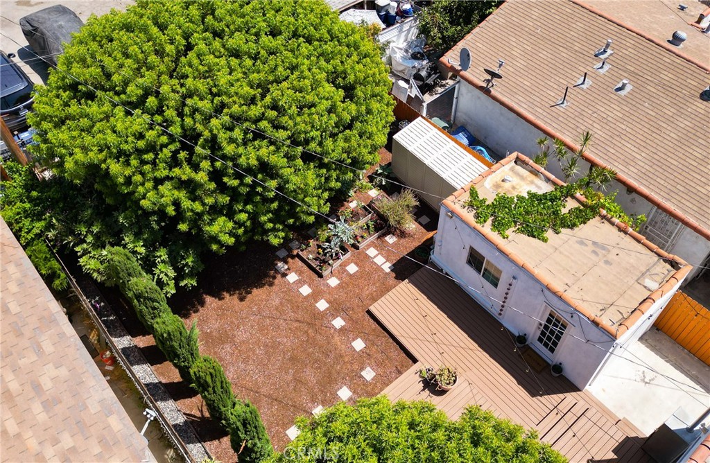 1230 Fraser Property Photo 37