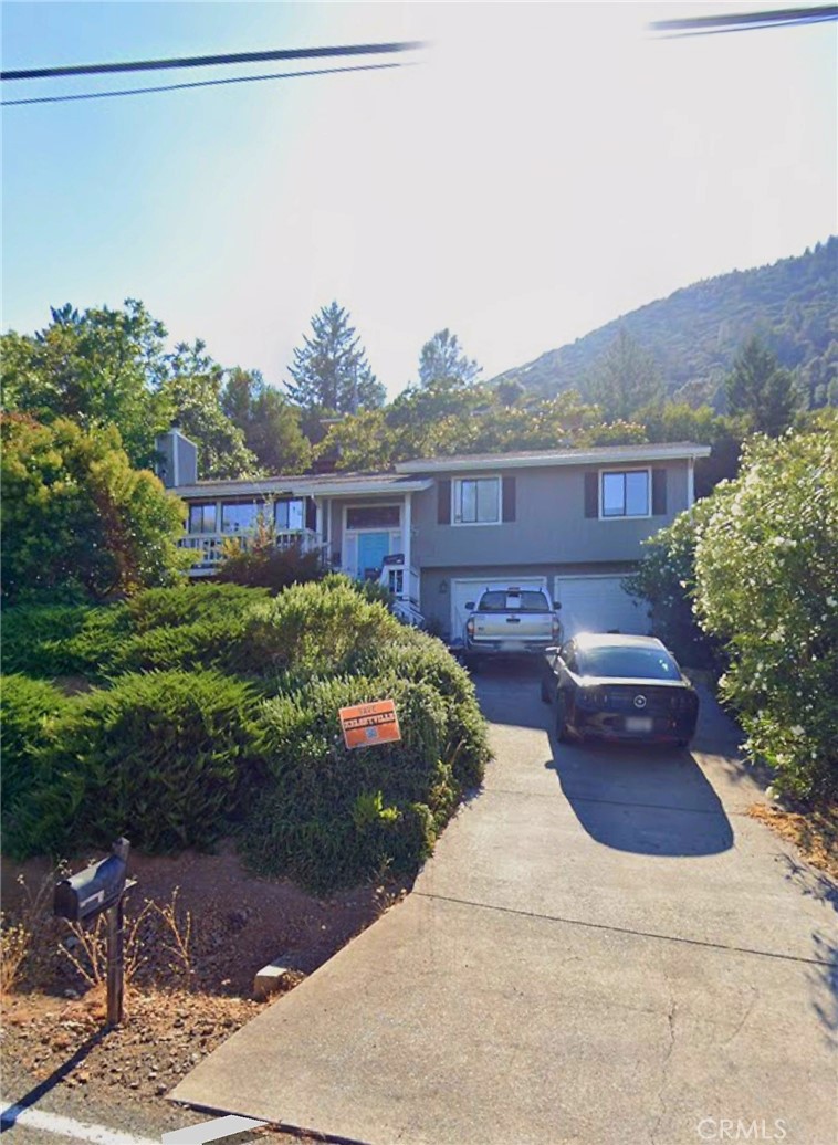 3539 Riviera Property Photo 11