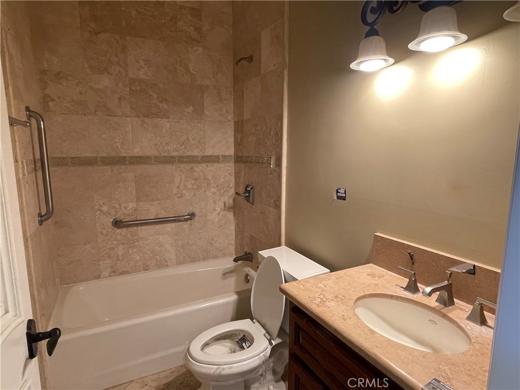 10040 Mattock Avenue Property Photo 10
