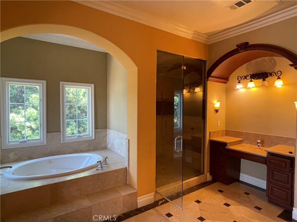 10040 Mattock Avenue Property Photo 13