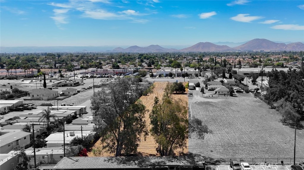17630 Foothill Boulevard Property Photo 6