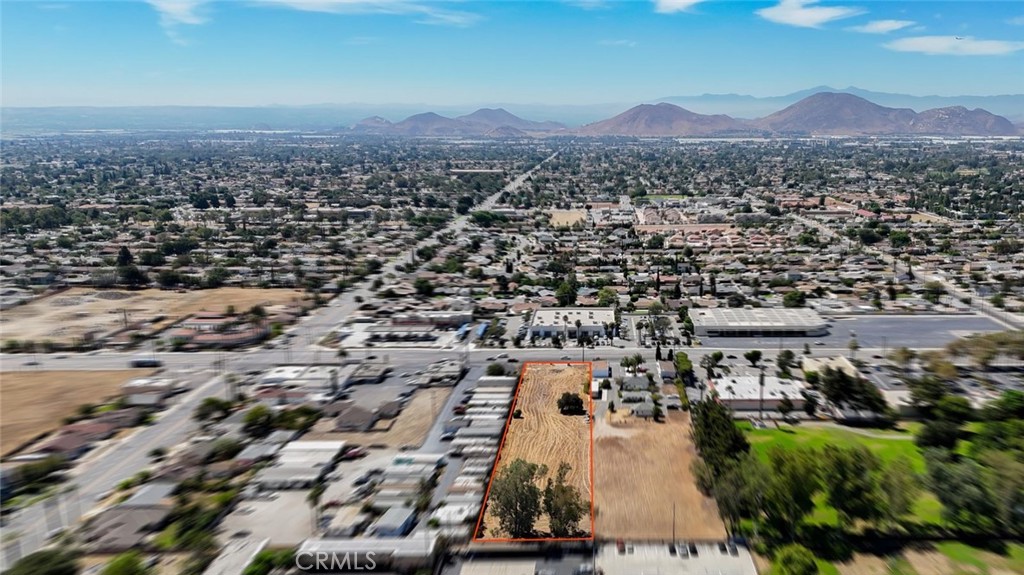 17630 Foothill Boulevard Property Photo 9