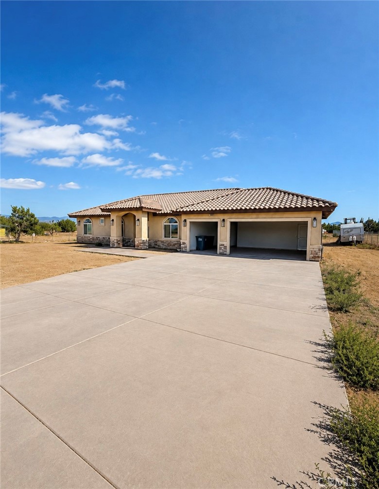 14749 Sultana Property Photo 4