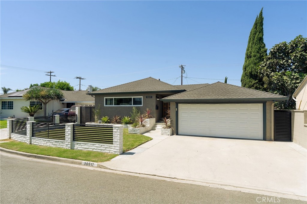 10613 Dolan Ave Property Photo 3