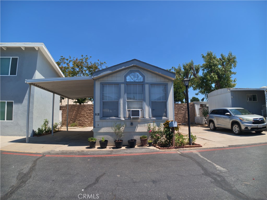 1850 W Orangethorpe 81e Property Photo 1