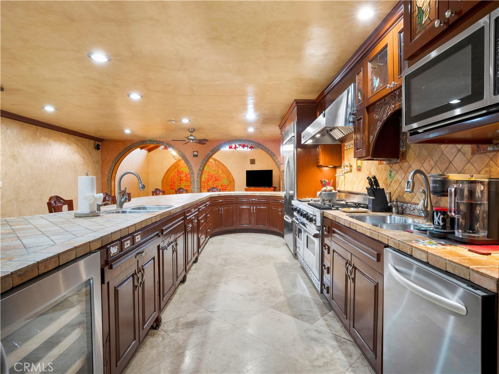 1023 Guinea Property Photo 6