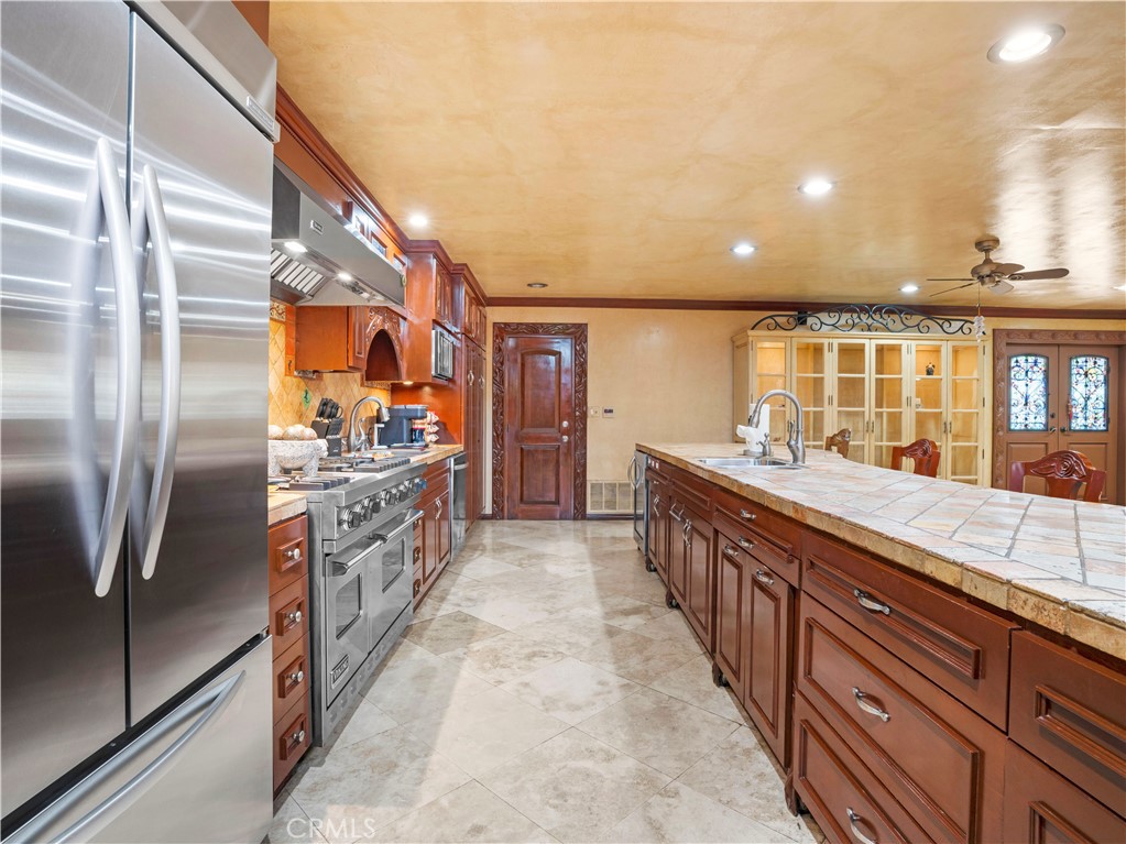 1023 Guinea Property Photo 7